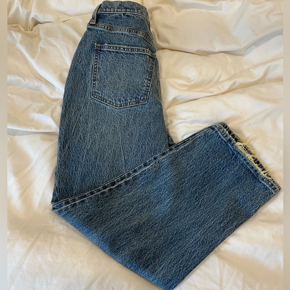 Universal Thread High Waisted Straight Jeans Size 2 - Picture 2 of 10